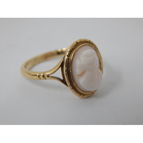 245 - 9ct Gold Cameo Ring: Size K: Gross weight 2.18g: Presented in Ring Box