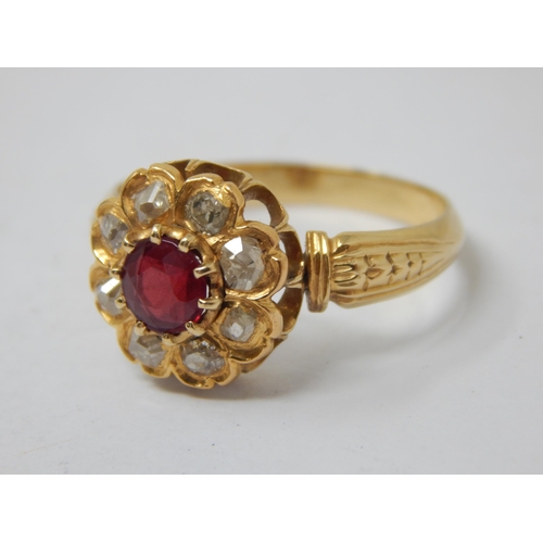 270 - Antique Gold Ring Set with a Central Stone within a border of 8 Old Cut Diamonds: Size P: gross weig... 