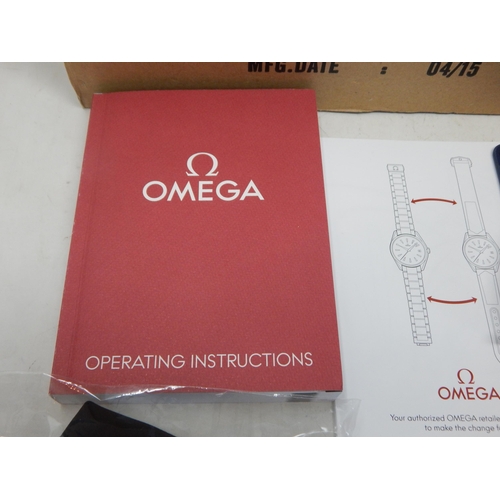 304 - Omega: A Limited Edition 'James Bond 007 Spectre' Automatic Calendar Centre Seconds Wristwatch, sign... 