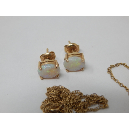 210 - A Quantity of 9ct Oddments 7.75g together with an unmarked yellow metal cameo brooch