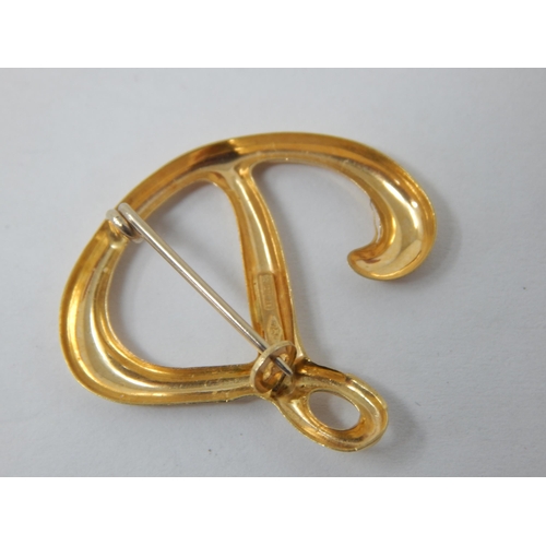 216 - 18ct Gold Initial 