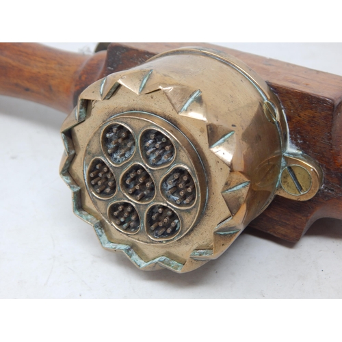 302 - 19th Century Ships Wooden Twin Handled Brass Biscuit Seal Stamp/Cutter: 36.5cm wide