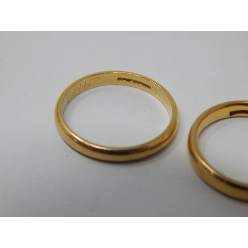 238 - 2 x 18ct Gold Wedding Rings: Sizes M/N: Weight 6.22g