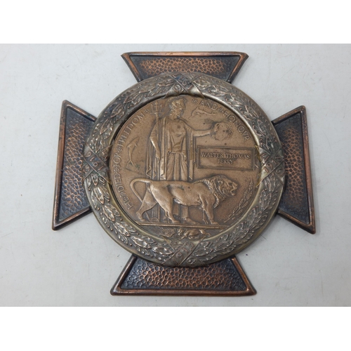 66 - WWI Death Plaque Awarded & Named to: WALTER THOMAS BERRY