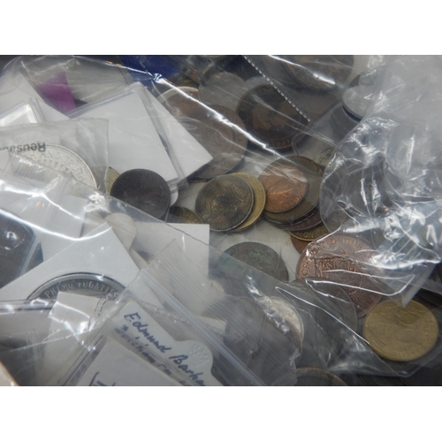 82 - A Huge Quantity of 18th/19th/20th Century Coinage Including some silver, sets etc (Sorting will rewa... 