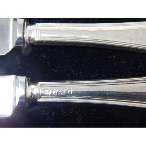 142 - A Set of Silver Handled Silver Jubilee Knives with Crown Finials: Hallmarked London 1935 in Fitted C... 