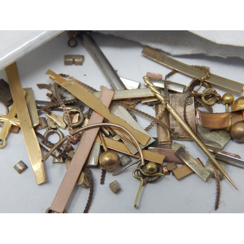 254 - A Quantity of Scrap Jewellers Gold Including some 18ct: Weight 22g