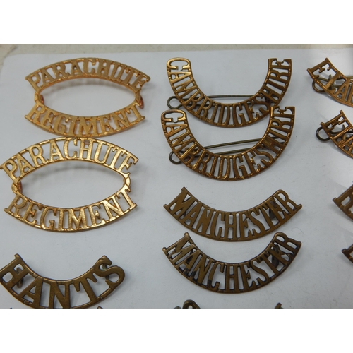 117 - Military Brass Shoulder Titles (pairs) Parachute Regiment, Suffolk, Cambridgeshire, R. Warwickshire,... 