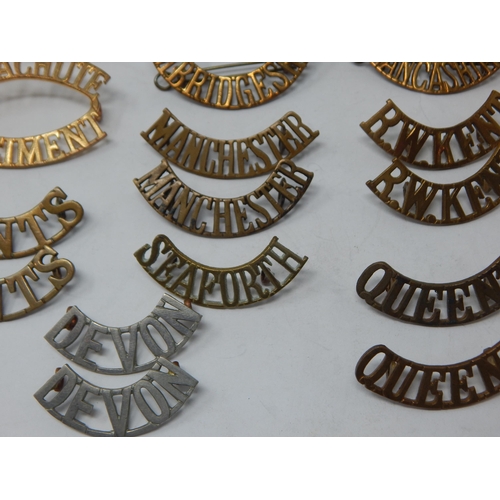 117 - Military Brass Shoulder Titles (pairs) Parachute Regiment, Suffolk, Cambridgeshire, R. Warwickshire,... 