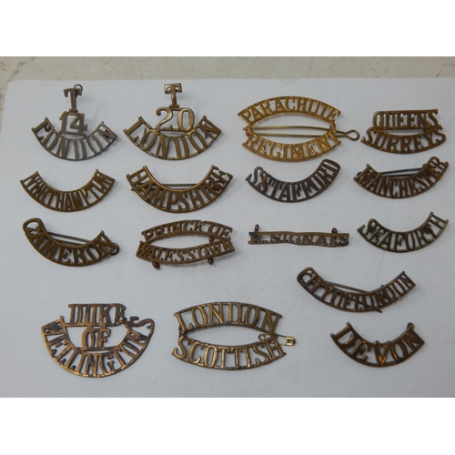 118 - Military Brass Shoulder Titles: T-20 London, Duke of Wellington, London Scottish, T-14 London, Devon... 