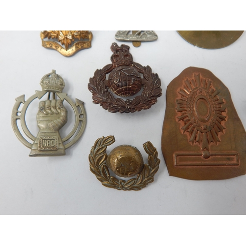 149 - Quantity of Military Cap Badges & a Proposed Design for Namibia Independence Decoration 1st Strike