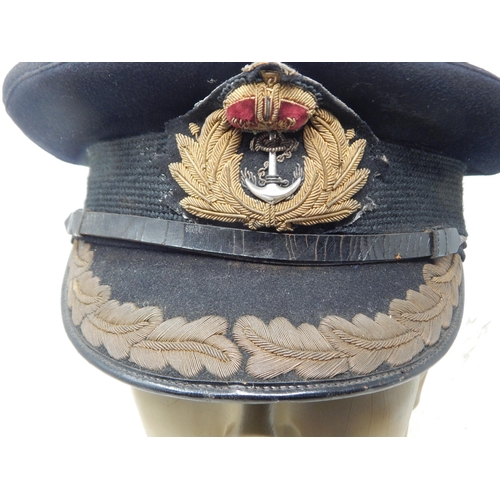 217 - WWI Royal Navy Captains Cap with Bullion Cap Badge & Interior 