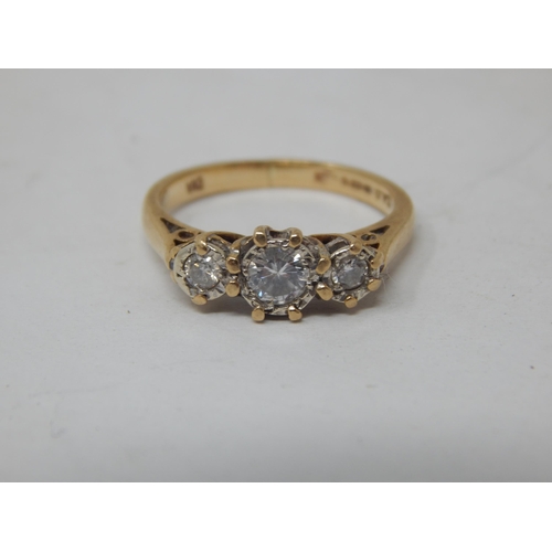 9ct trilogy ring, weight 1.96g
