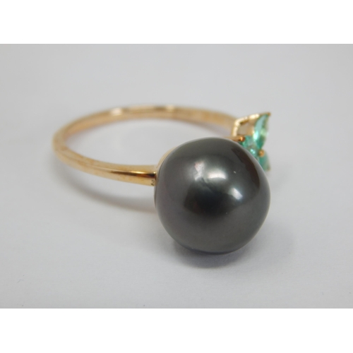 267 - Gold Ring Set with an 11mm Tahitian Pearl & Emeralds: Size N/O, gross weight 3.81g