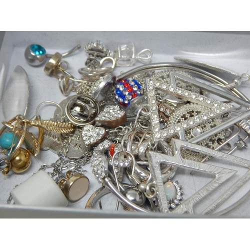 272 - A Quantity of Costume Jewellery including Jewellery Boxes