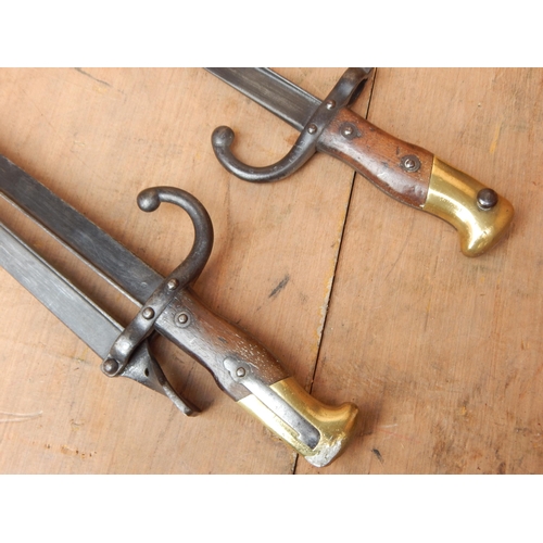 510 - WWI Bayonets made into Fireside Tongs & Shovel: Length 63cm