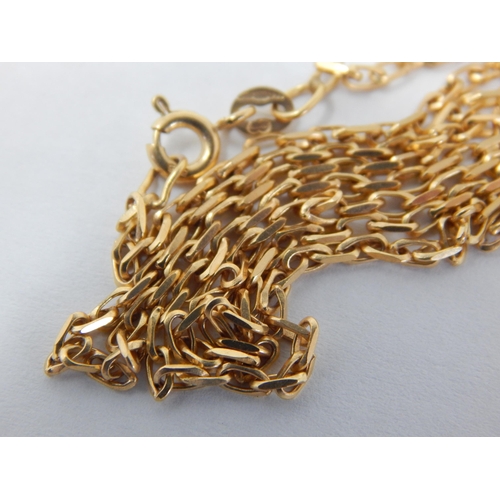 273 - 9ct Gold Chain: Length 40cm: Weight 3.11g