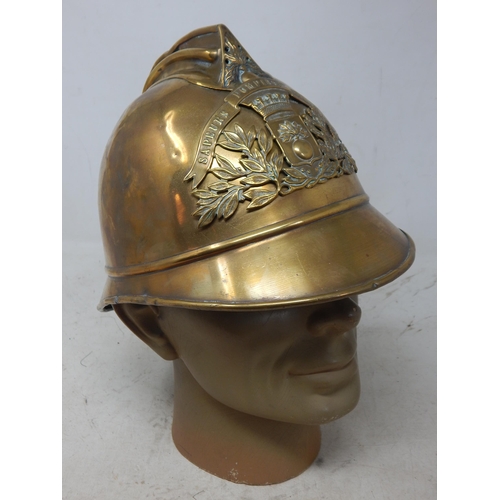 248 - A Victorian Brass French Sapeurs Pompiers Fireman's Helmet. Note: Customers must satisfy themselves ... 