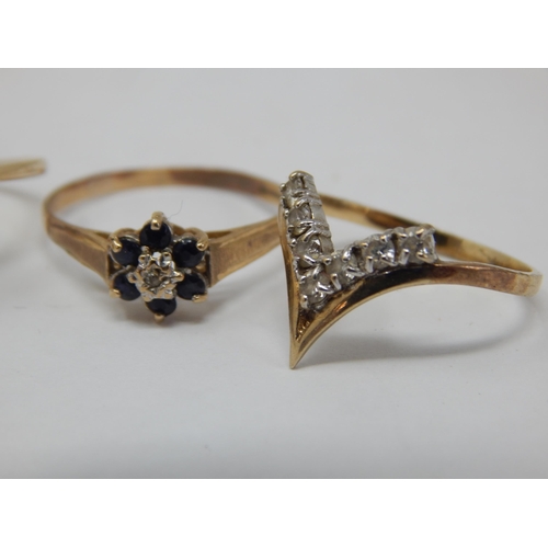 275 - 4 x 9ct Gold Rings: Sizes M-Q: Gross weight 9.40g