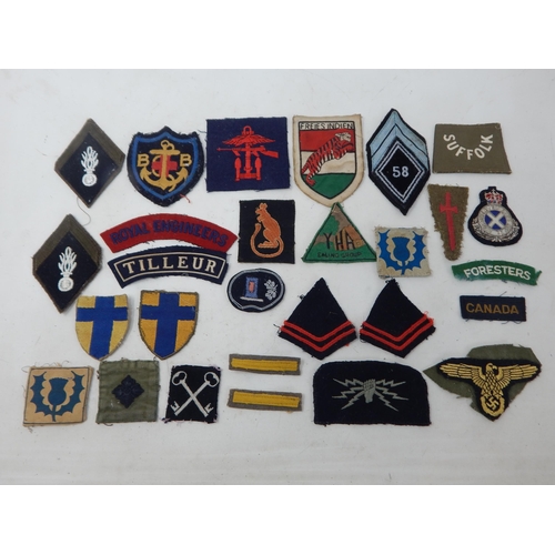 193 - A Quantity of Military Cloth Badges Including German, Scottish, Desert Rats, Royal Engineers etc (25... 