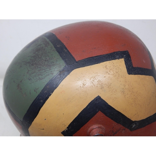 283 - WWII German Camouflage Helmet with Hessian Cover. Please Note: Customers must satisfy themselves pri... 