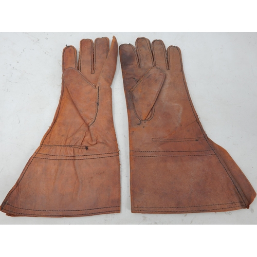 465 - WWII Air Ministry 1943 Dated Leather Gloves