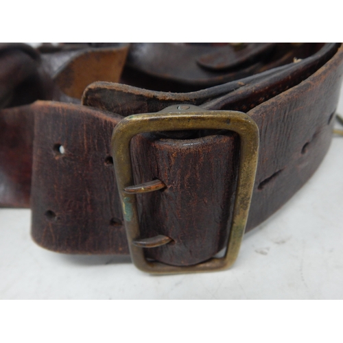 555 - WWI British Sam Browne Belt with Gun Holster & Shoulder Straps.