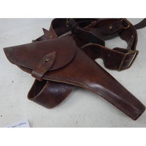 555 - WWI British Sam Browne Belt with Gun Holster & Shoulder Straps.