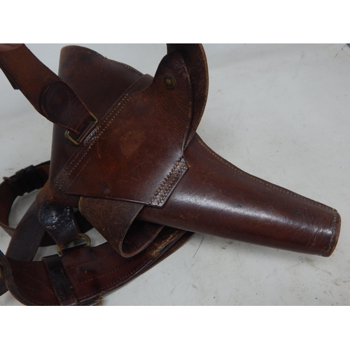 555 - WWI British Sam Browne Belt with Gun Holster & Shoulder Straps.