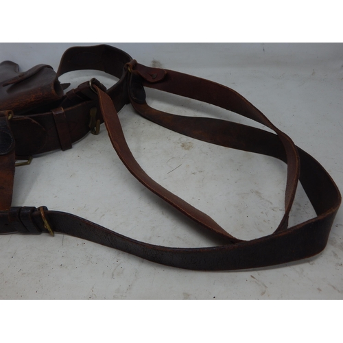 555 - WWI British Sam Browne Belt with Gun Holster & Shoulder Straps.