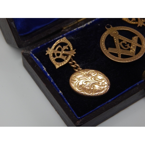 205 - An Edwardian 9ct Gold Masonic Pendant together with 9ct Gold Cufflinks: Weight 4.96g