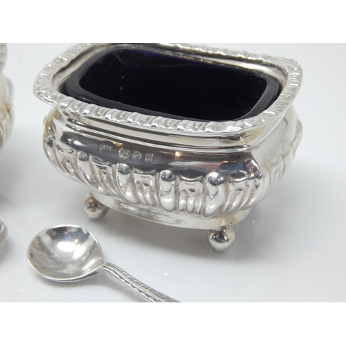 104 - A Pair of Victorian Silver Open Salts with Cobalt Blue Glass Liners & Matching Spoons: Hallmarked Ch... 