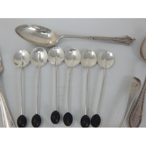 131 - A Quantity of Hallmarked Silver Flatware: Various Dates & Makers: Weight 308g