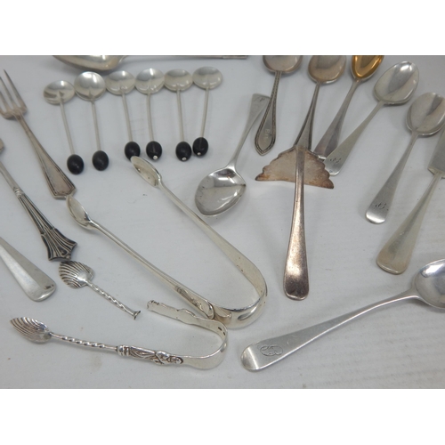 131 - A Quantity of Hallmarked Silver Flatware: Various Dates & Makers: Weight 308g