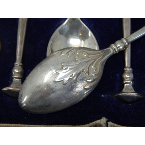 134 - A Set of 6 Silver Teaspoons Hallmarked Birmingham 1927 by Mappin & Webb in Original Fitted Case: Wei... 