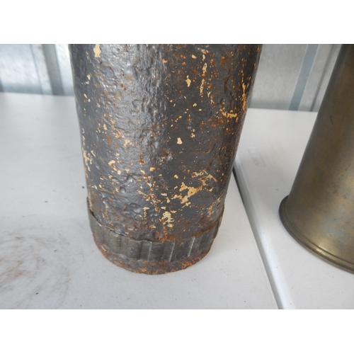 985 - WWI 1917 Dated Large Ordnance Shell 46cm high together with a very large 90mm M19 Shell Case dated 1... 