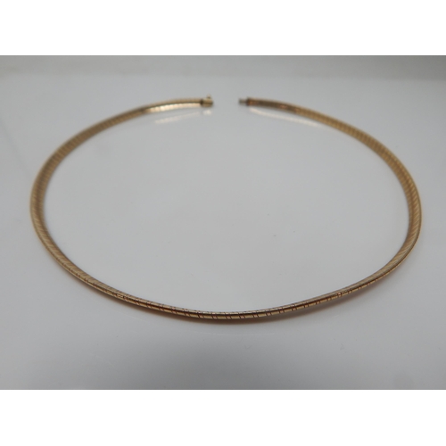 169 - Ladies 9ct Gold Necklace: Length 40cm: Weight 15.8g