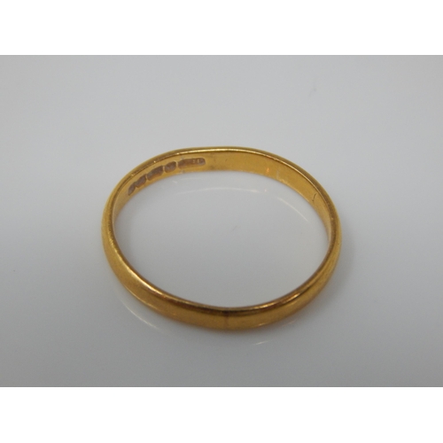 180 - 22ct Gold Wedding Ring: Size K: Weight 2.32g