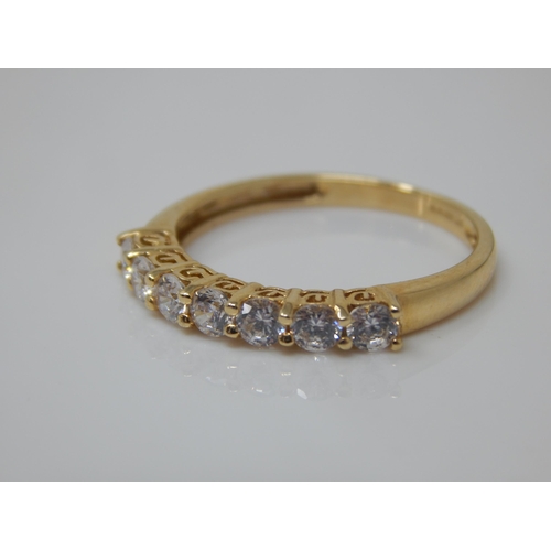 187 - 14ct Gold Half Eternity Ring: Size O: Weight 2.21g