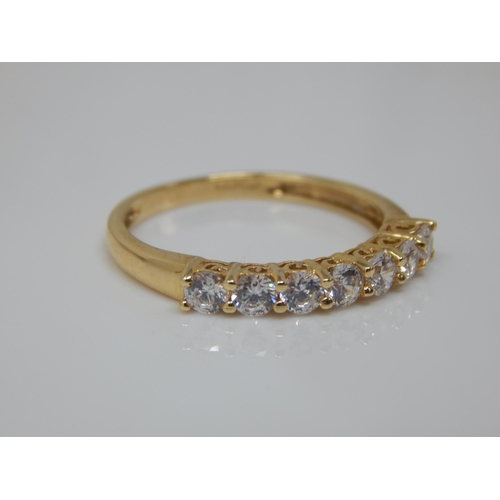 187 - 14ct Gold Half Eternity Ring: Size O: Weight 2.21g