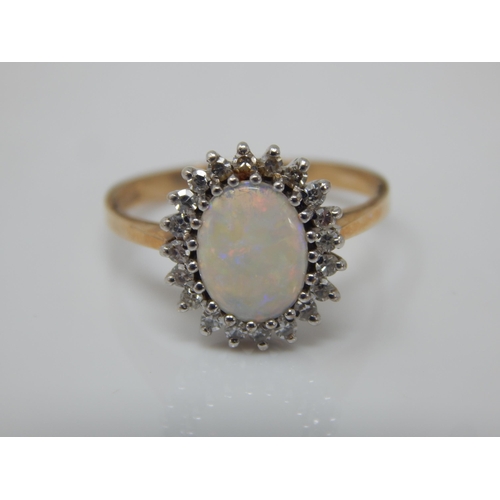 191 - 9ct Gold Opal Set Ring: Size O: Gross weight 2.58g