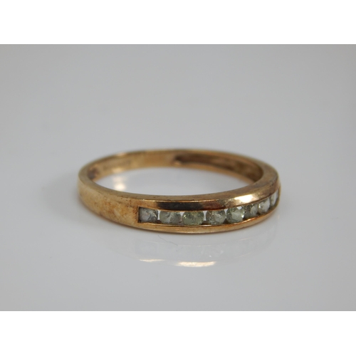 194 - 9ct Gold Half Eternity Ring: Size P: Weight 1.71g