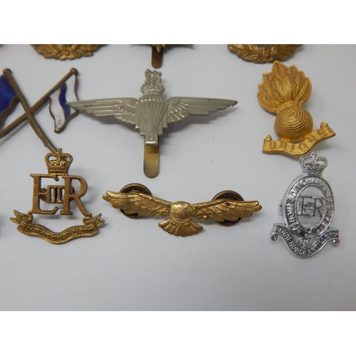 514 - Military Cap Badges Including Canadian Airforce, Paras, Artillery etc