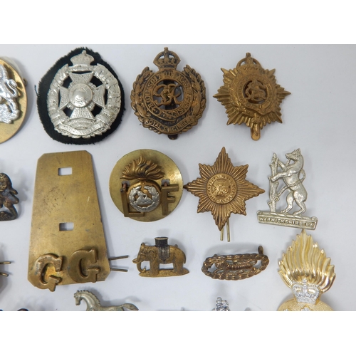 517 - Military Cap Badges Including Kings Own Hussars, Paras, Bandsman etc