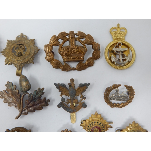 519 - Quantity of Military Cap Badges Including Hussars, Royal Navy Army Service Corps