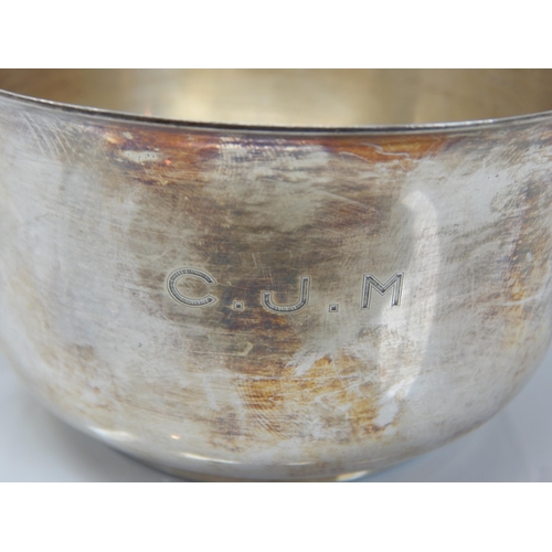 147 - Silver Twin Handled Bowl Hallmarked London 1934 by Goldsmiths & Silversmiths Ltd: Weight 158g