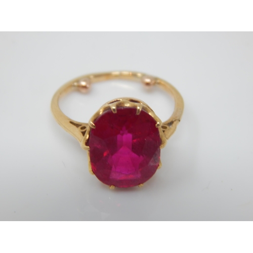 166 - Unmarked Gold Gem Set Childs Ring: Gross weight 2.45g