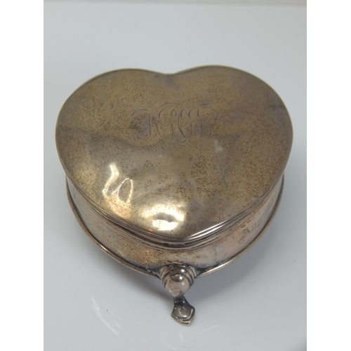 149G - Edwardian Silver Heart Shaped Jewellery Box: Hallmarked Chester 1906 by Saunders & Shepherd: Weight ... 