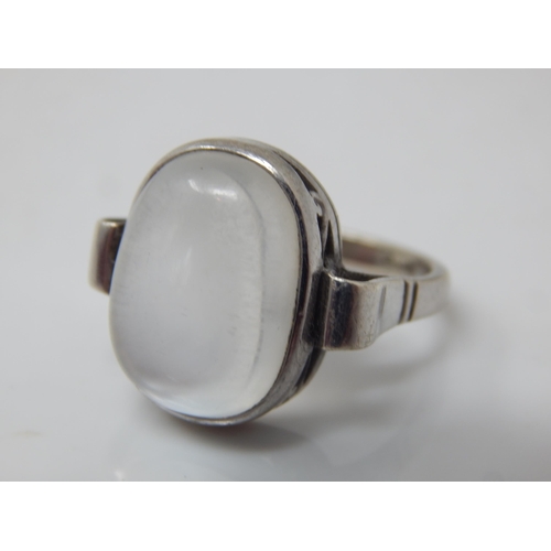 35 - 9ct White Gold Ring Set with a Moonstone 15mm x 10mm: Ring Size O: Gross weight 6.51g