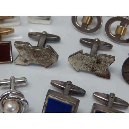 20 - 5x Pairs of Silver Cufflinks together with Further Pairs of Cufflinks including Nina Ricci